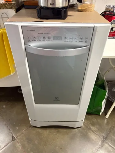 LAVA LOUÇAS