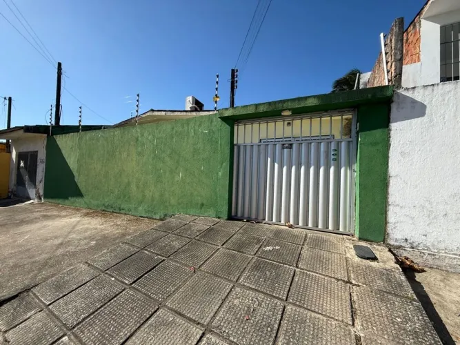 Casa a venda no bairro da Serraria
