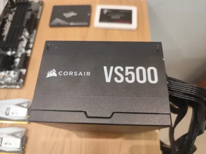 Fonte Corsair VS500