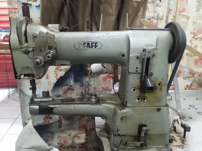 Máquina 335 pfaff H3