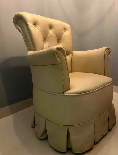 Poltrona de amamentação com balanço 