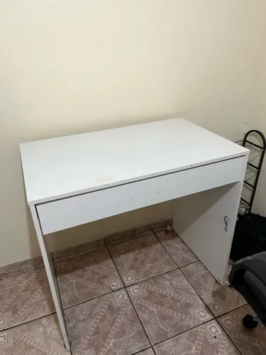 Mesa escritório cadeira brinde