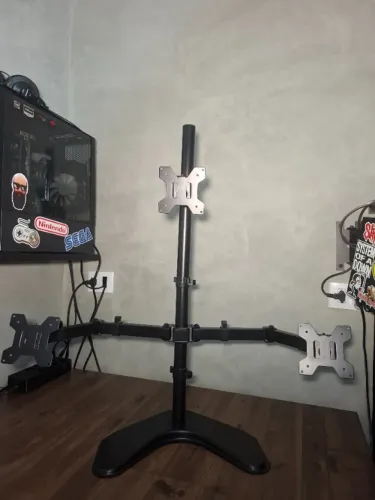 Suporte Articulado para até 3 Monitores - Reforçado, praticamente novo!