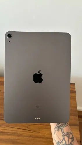 iPad Air 4ª geração 64 GB Space Gray