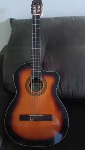 Vendo Violão Elétrico de Nylon Takamine EG124C