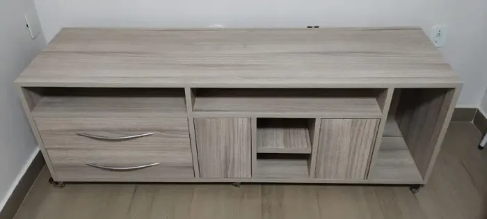 Rack de Sala em MDF com chapa inteira 
