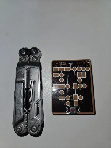 Alicate multifunções SOG 18 em 1 EDC de brinde um treinador para codigo morse