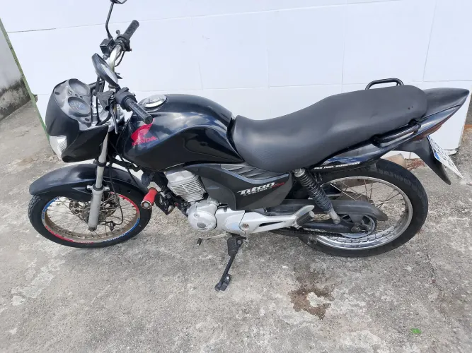 Moto Titan 150