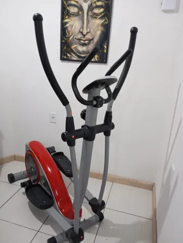 Aparelho de Ginástica eliptíco seminovo! (aceito cartão)Viamão