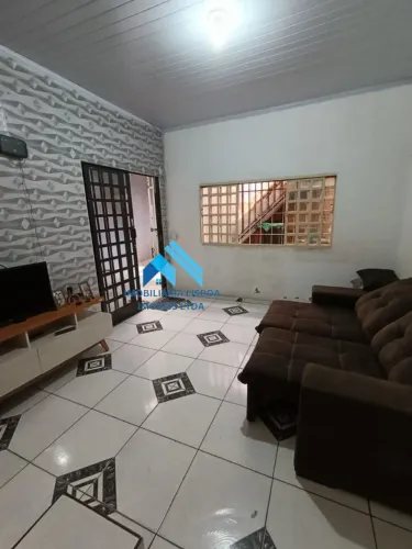 IMOBILIÁRIA LISBOA IMÓVEIS VENDE: CASA NA Q 09 CONJ I ARAPONGAS <br>
