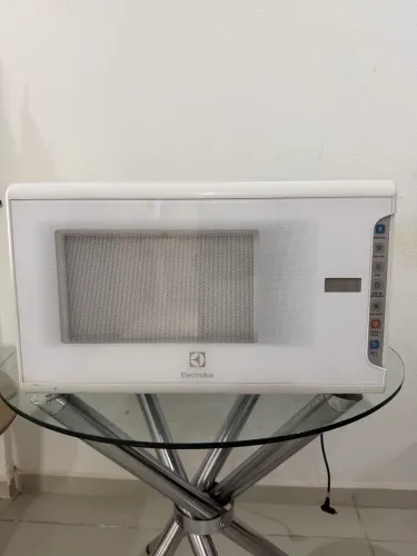 Microondas Eletrolux 31 litros