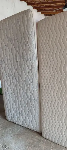 Box de solteiro com auxiliar