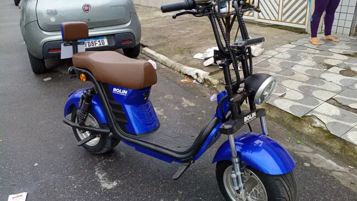 Moto elétrica autopropelido 