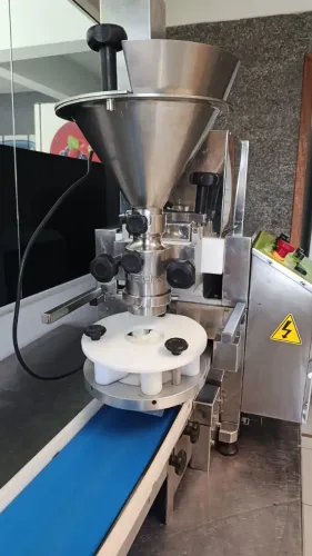Modeladora de Salgados Bralix, recheio duplo