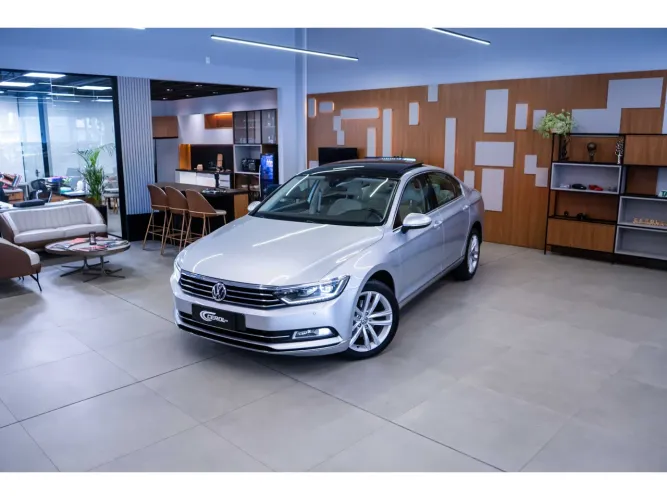 Volkswagen Passat Highline 2.0 TSI 220cv Tip. 2017
