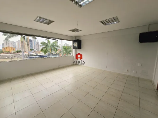 Sala comercial para locação localizada no Setor Nova Suíça.