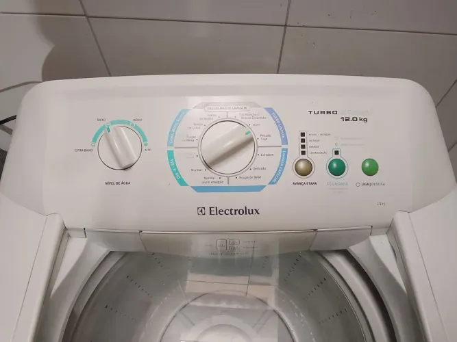 Máquina Electrolux 12kg
