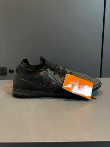 Chuteira Nike Phantom Society Primeira Linha