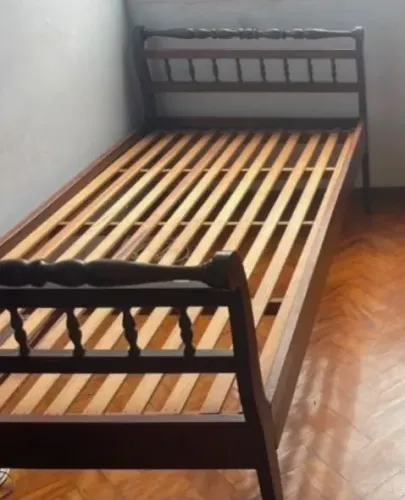 Cama de Solteiro em Jacarandá Antiguidade