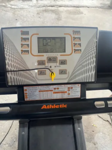 Esteira Athletic advanced 520EE