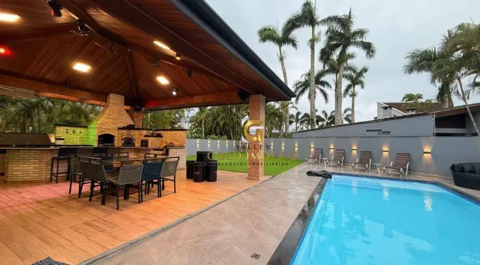 Sobrado com 6 dormitórios para alugar, 500 m² por R$ 33.000/mês - Costa Verde Tabatinga -