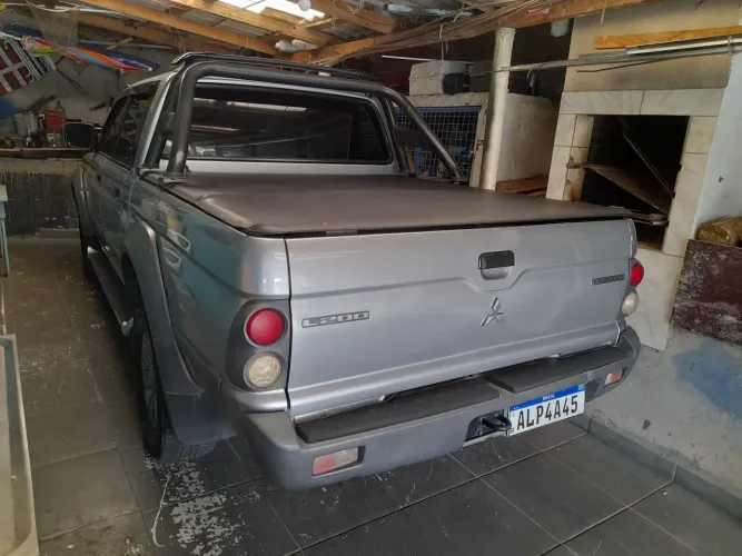 Mitsubishi L200 Outdoor GLS 2.5 4X4 CD TDI Diesel 2008