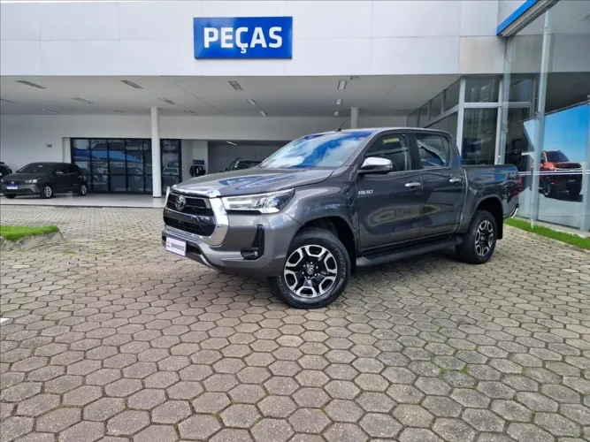 Toyota Hilux CD SRX 4X4 2.8 TDI 16V Diesel Aut. 2023