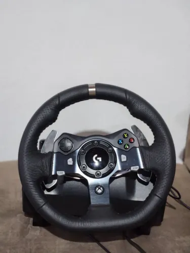 Volante logitech G920 (Defeito)