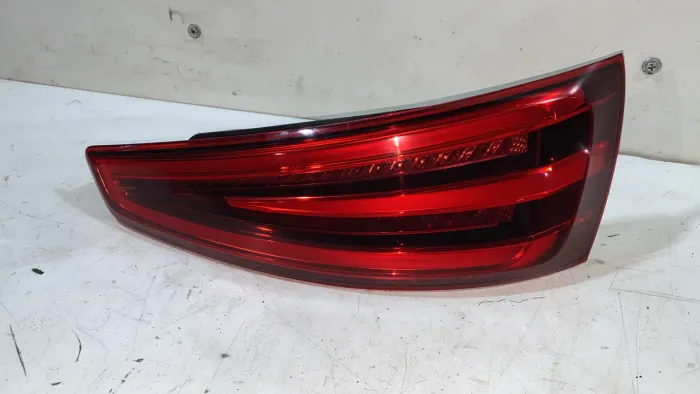 Lanterna direita Audi Q3 2013 2014 2015 