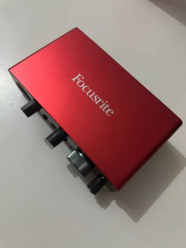 Interface de áudio - FOCUSRITE SCARLETT SOLO 