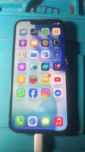 Vendo iPhone 13 128GB Tela e Tampa Traseira Trincada Leia Todo Anúncio Pfvr
