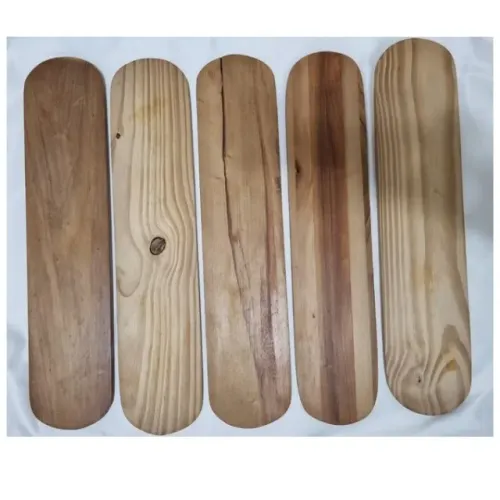 5 tábuas de madeira para servir frios ou pão de metro. Medida 50x11cm