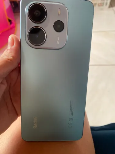 Vendo celular semi novo