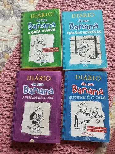 04 livros DIÁRIO DE UM BANANA