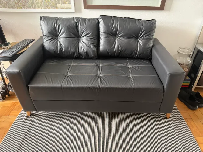 Futon Puf Sofá Decorativo 140cm 2 Lugares Pequeno P/ Sala Branco Courino
