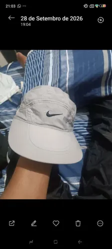 Boné Nike spiros cinza raridade essa cor