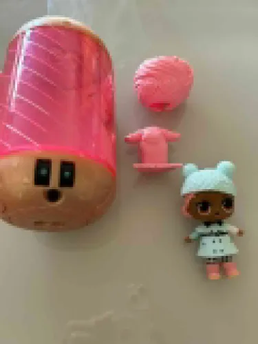 Boneca LOL Cápsula 