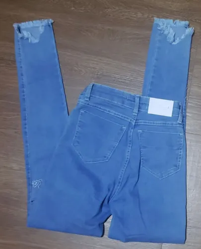 Calça feminina