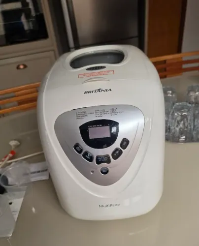 Máquina de fazer pão Britânia Multipane 220v