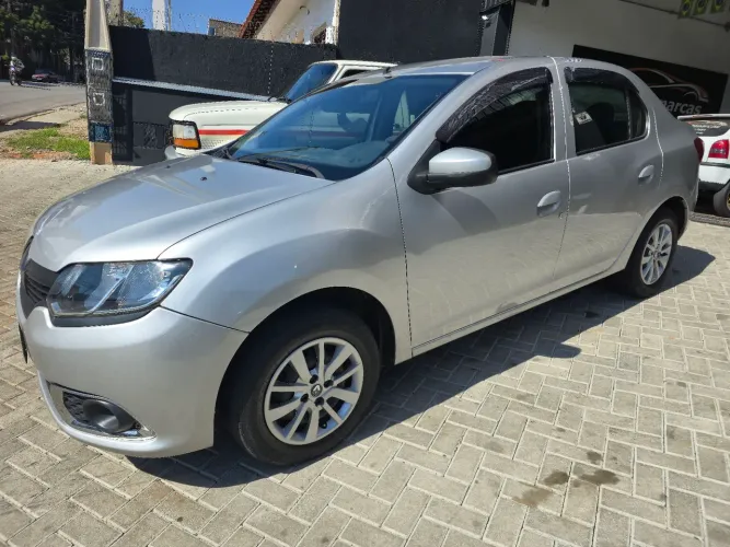 Renault Logan Authentique Hi-flex 1.0 16V 4P 2016