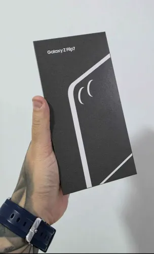Z-FLIP 7 - 12GB/256GB - JETBLACK - LACRADO - NOTA FISCAL