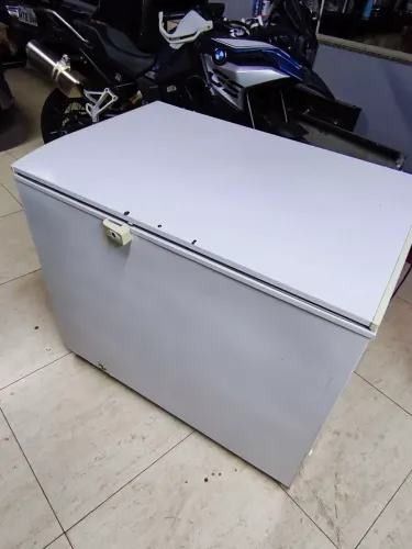 Freezer horizontal