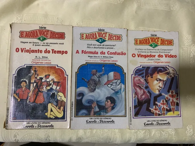 Livro da série agora você decide