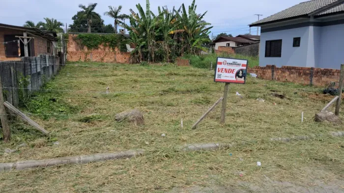 Lote escriturado com 305 m² no Bairro Coloninha em Araranguá