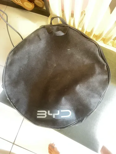 Vendo carregador portátil BYD Original 