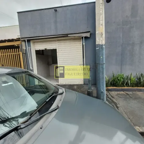 Salão comercial para locação no Solo Sagrado.