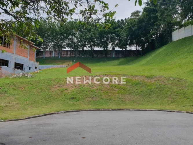 Lote em condomínio em Estrada Carlos Antônio Pereira de Castro - Granja Viana - Cotia/SP