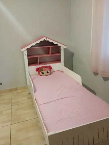 Cama solteiro infantil com colchão 