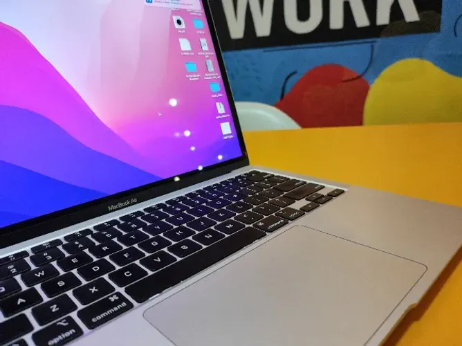 Apple Macbook Air M1 
