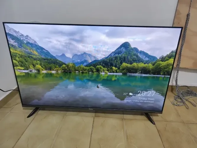 Tv Smart  43" Philco Full HD Android TV Borda Infinita com garantia e seguro de um ano.